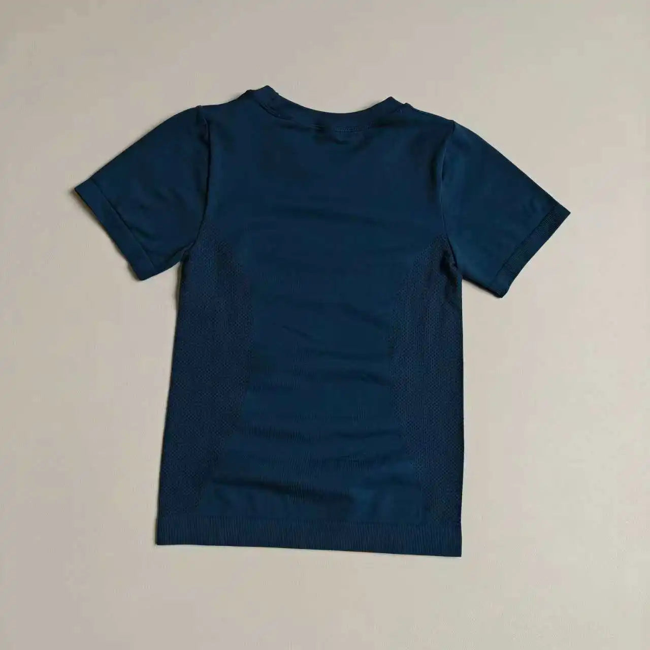 Summer Sports Tops for Women, Seamless Running Fitness Wear, Short Quick-Drying Breathable Training Yoga Fitness Short Sleeves