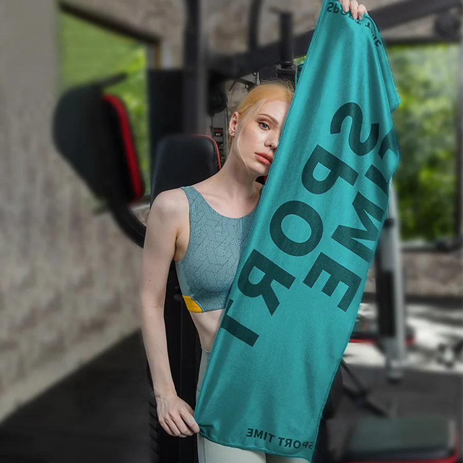 Multi functional sports and fitness towels .Ultra fine fiber swimming towels, quick drying towels, gym equipment, sweat pads